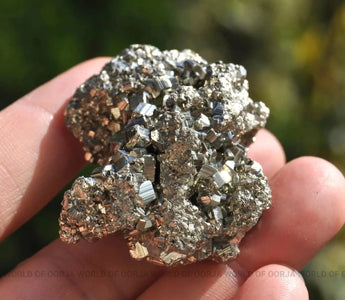 Master Pyrite Crystal Clusters: Guide to use - WorldOfOorja