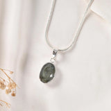 Labradorite Pendant – Transformation & Intuition – World of Oorja