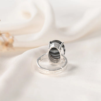 Sulemani Hakik ring Prong setting back view showing adjustable German silver band