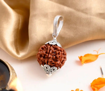 7 Mukhi Rudraksha: The Bead of Wealth and Prosperity - WorldOfOorja