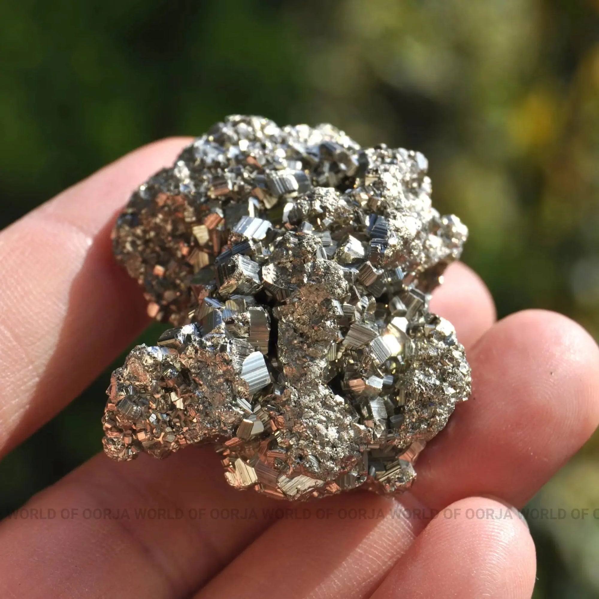 Master Pyrite Crystal Clusters: Guide to use - WorldOfOorja