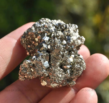 Master Pyrite Crystal Clusters: Guide to use - WorldOfOorja