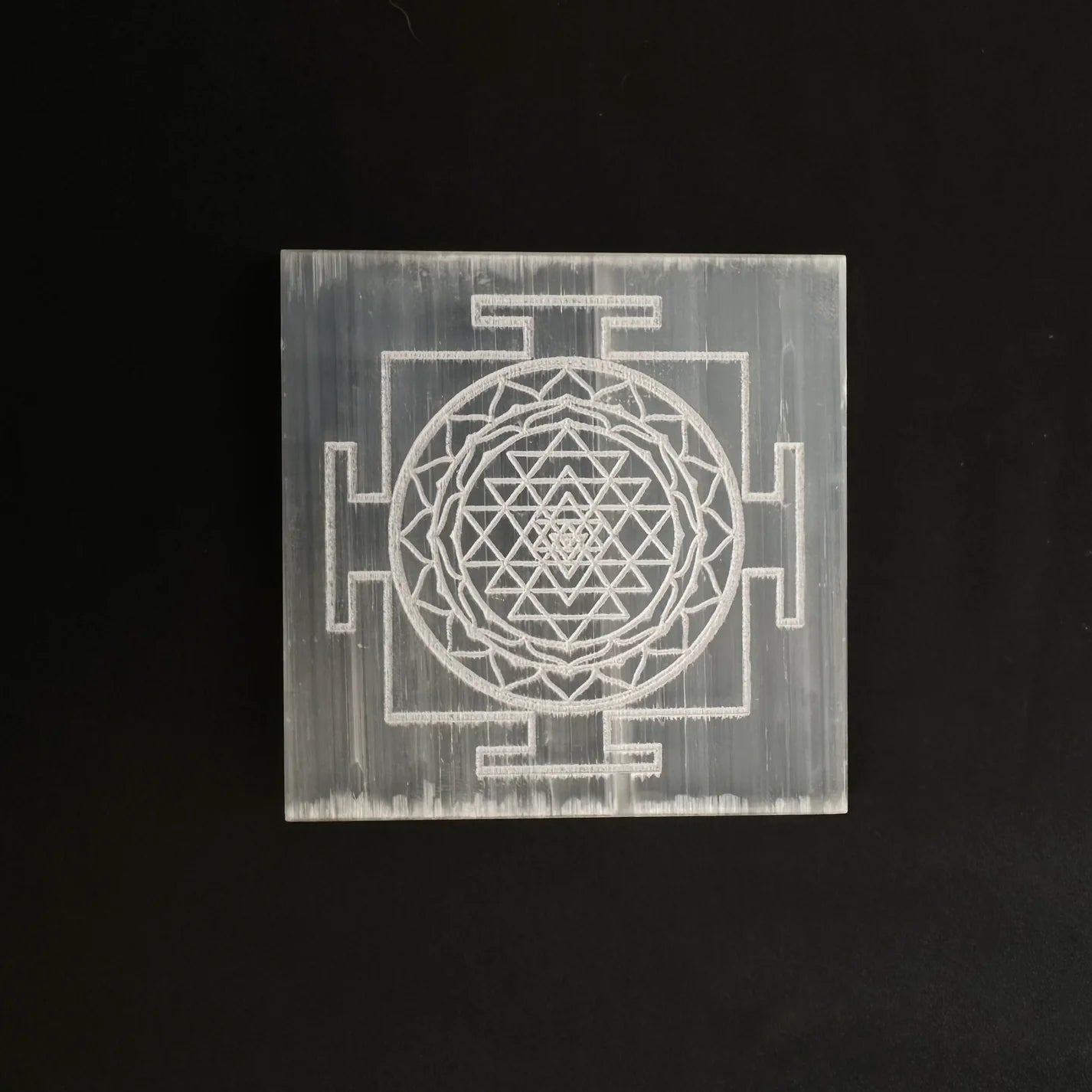 Selenite Charging Plate: The Ultimate Tool for Healing - WorldOfOorja