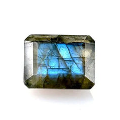 Labradorite - WorldOfOorja