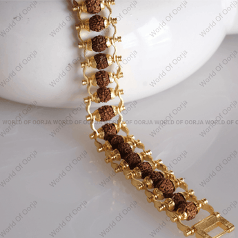 Natural healing bracelet with 5 Mukhi Rudraksha beads – World of Oorja