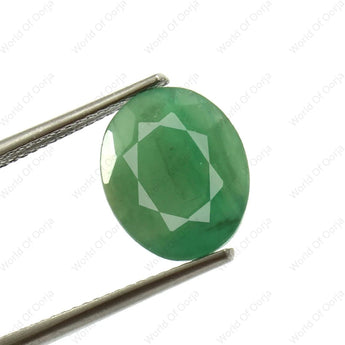 Opal Shape Certified Panna stone – 3.84 carat Emerald