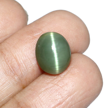 Premium Lehsunia Cats Eye, 6.86 carats, natural 7.47 ratti gem for ring