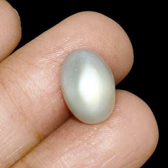 Authentic Moonstone gem, Chandrakant, 8.14 ratti, smooth polished surface, soft opalescent shine