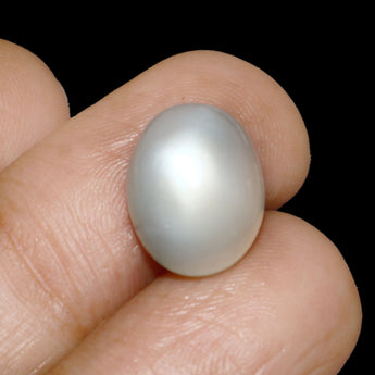 World of Oorja natural Moonstone Chandrakant 8.66 Carat, 9.50 Ratti)