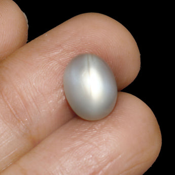 Chandrakant Mani (Moonstone) gemstone, 4.64 carat, 5.09 ratti,