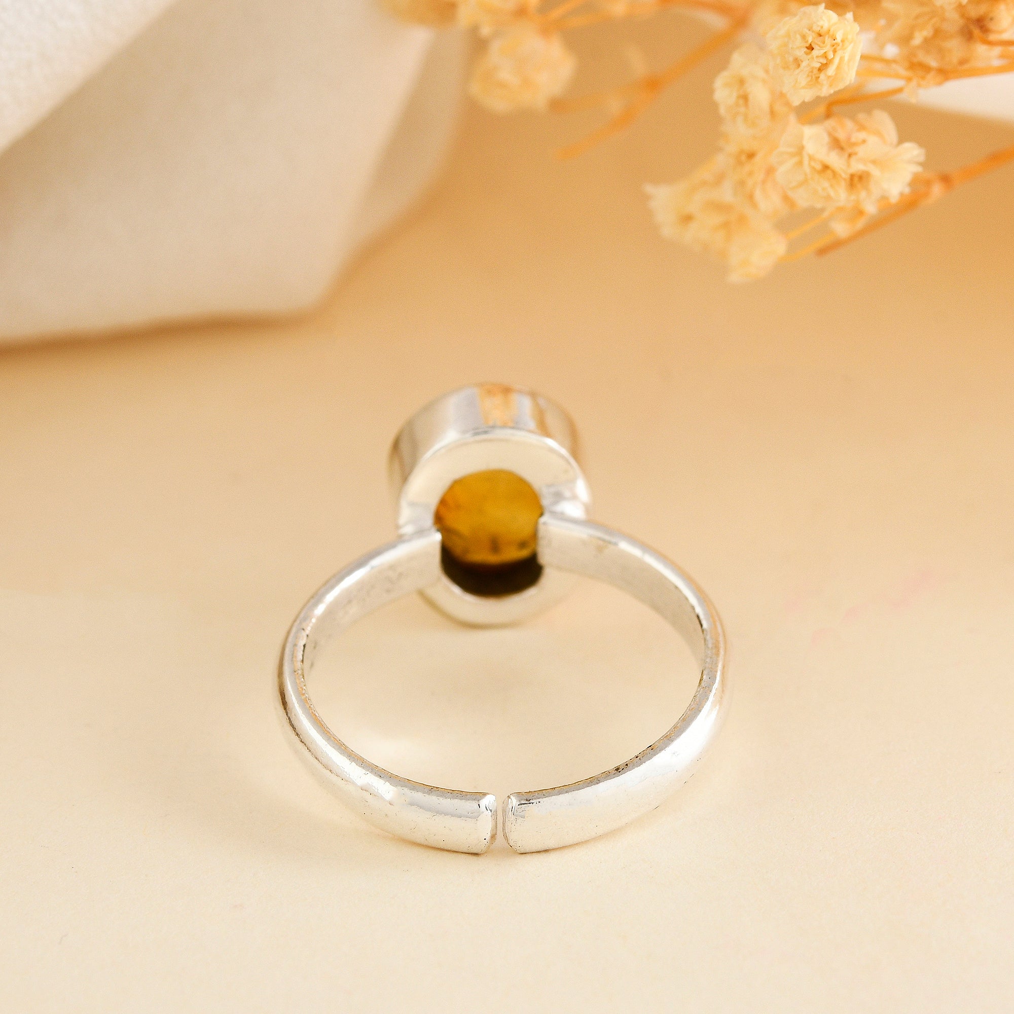 Amber ring - WorldOfOorja