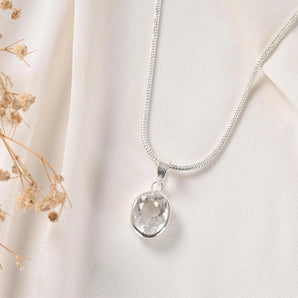 Clear Quartz (sphatik) Pendant – Clarity & Amplification – World of Oorja