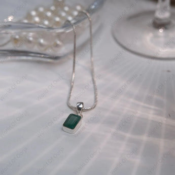 Emerald (panna) Pendant - WorldOfOorja