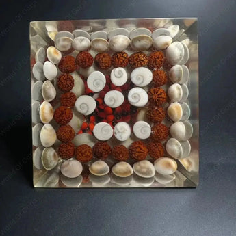 Laxmi Pyramid - Shree Yantra Gomti Chakra - WorldOfOorja