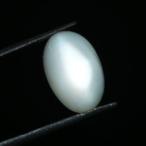 Moonstone (Chandrakant) (7.48 Carat, 8.20 Ratti) - WorldOfOorja